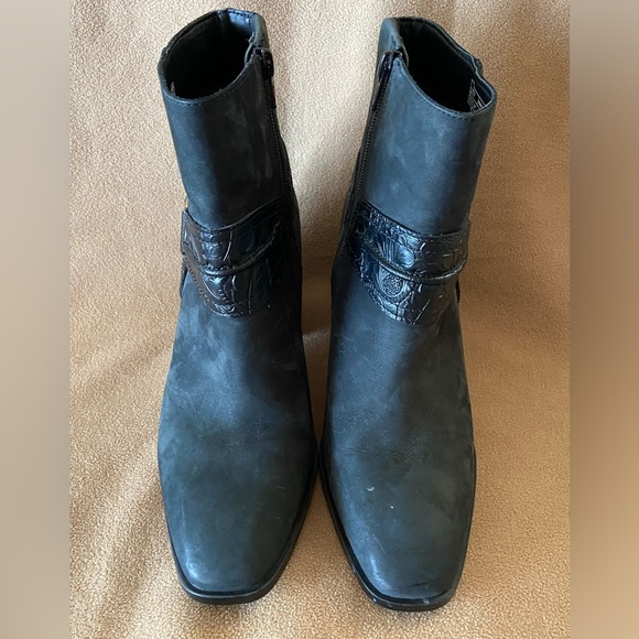 Vionic Carnelia Bootie Boot Women Size 7.5 Black Water Resistant Stacked Heel - Picture 2 of 11